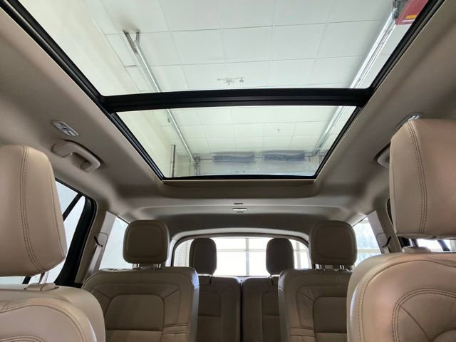 Used 2022 Lincoln Aviator Reserve w/ Elements Package Plus AWD/4WD image 15