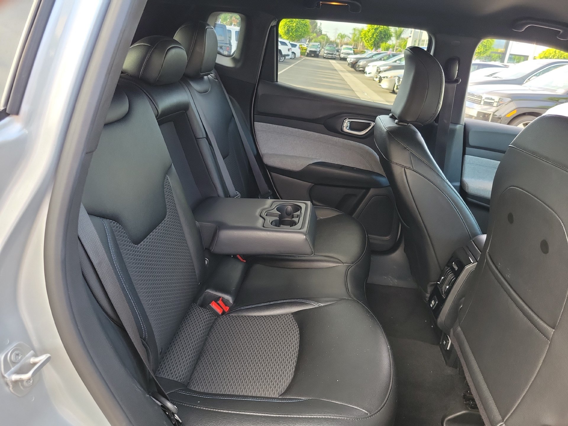 Certified 2024 Jeep Compass Latitude AWD/4WD image 23