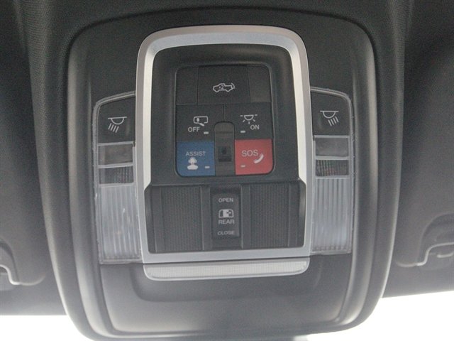 Used 2025 RAM 1500 Laramie w/ Sport Appearance Package image 28