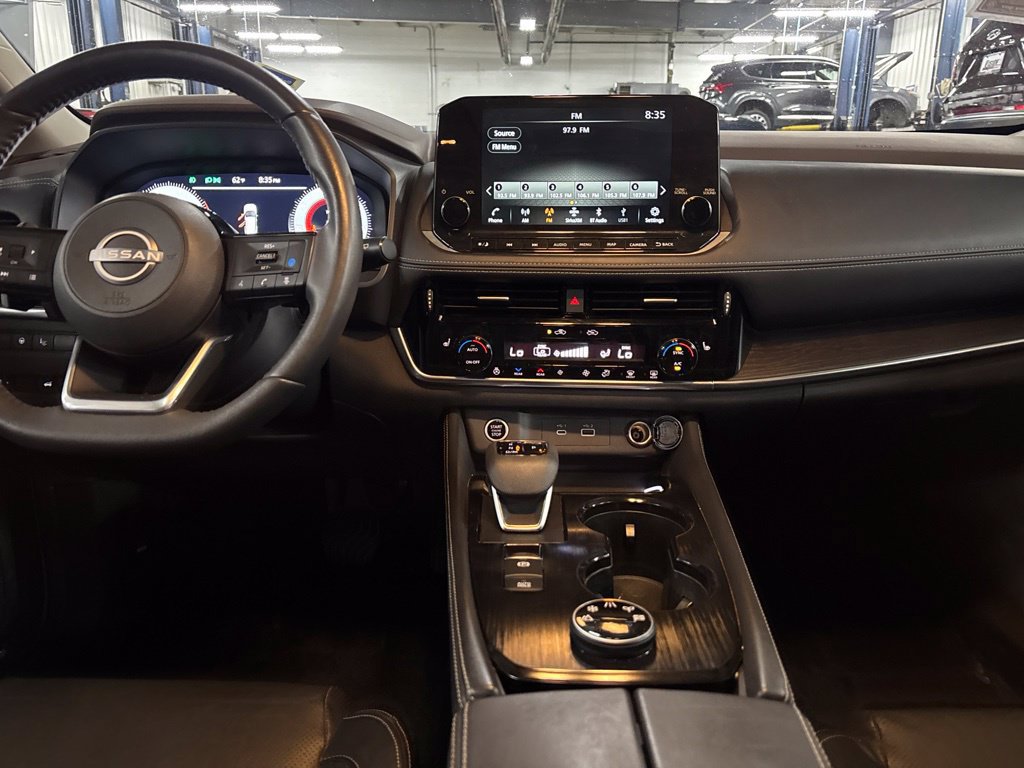 Used 2022 Nissan Rogue Platinum w/ Head-Up Display Package AWD/4WD image 19