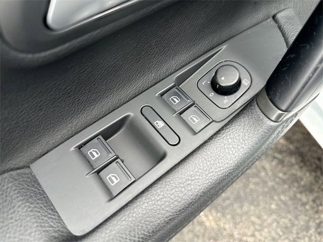 Used 2015 Volkswagen CC Sport image 13