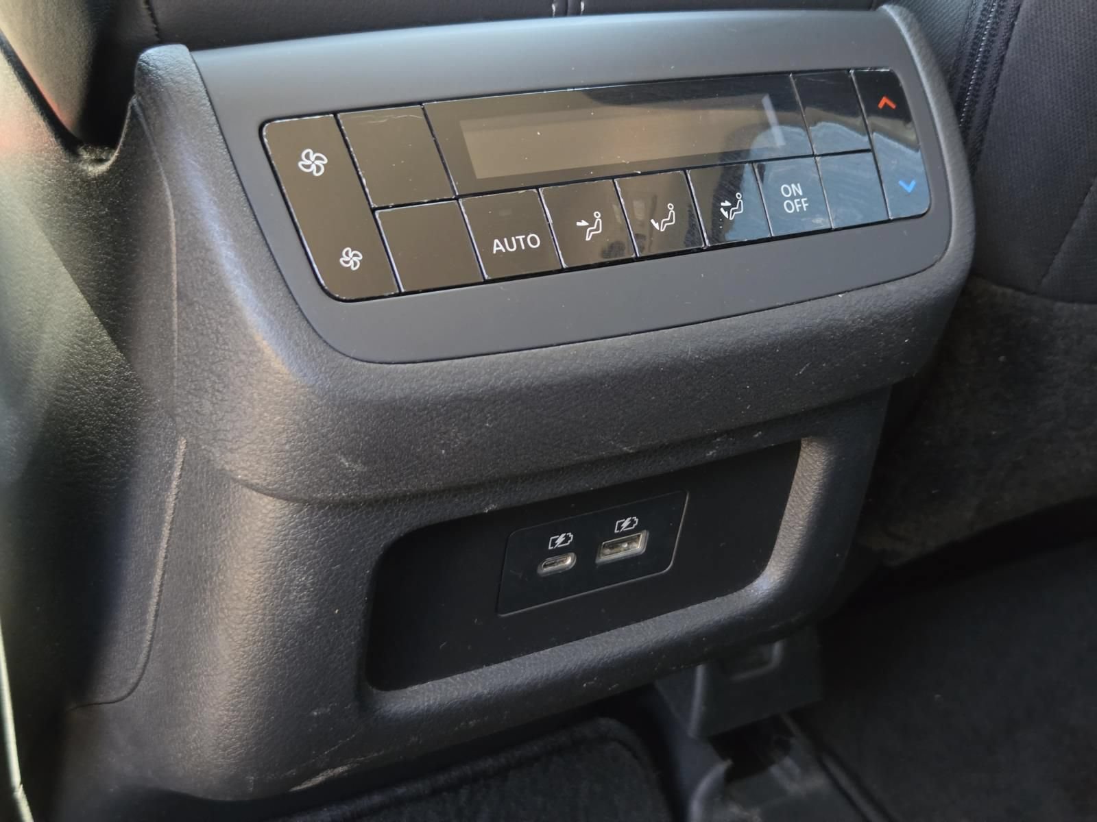 Certified 2025 Nissan Pathfinder SV FWD image 19