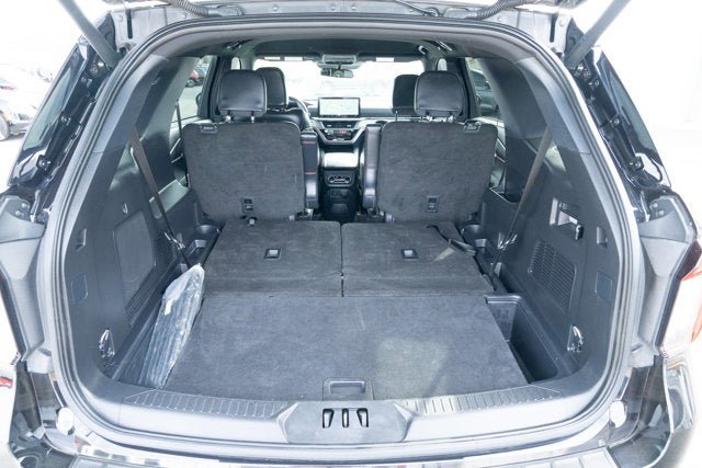 Used 2025 Ford Explorer ST-Line AWD/4WD image 33