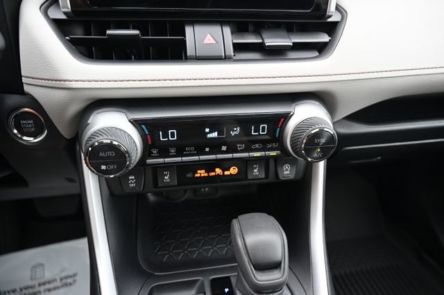 Used 2024 Toyota RAV4 XLE w/ Convenience Package AWD/4WD image 17