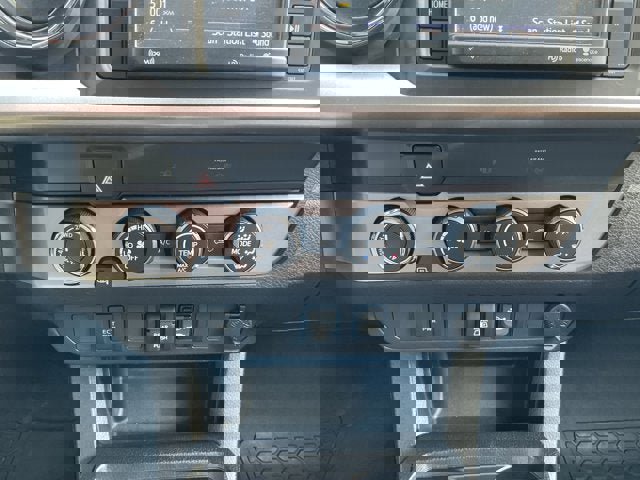 Used 2019 Toyota Tacoma SR5 image 23