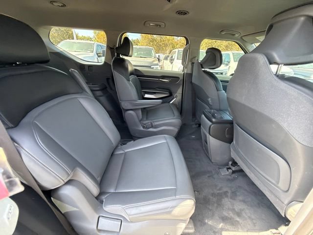 Used 2024 Kia EV9 Light Long Range RWD image 9