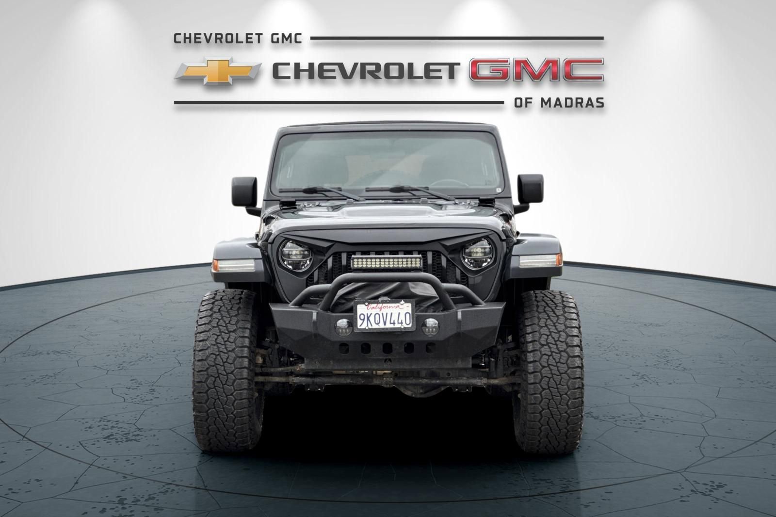 Used 2019 Jeep Wrangler Unlimited Rubicon w/ Steel Bumper Group image 8