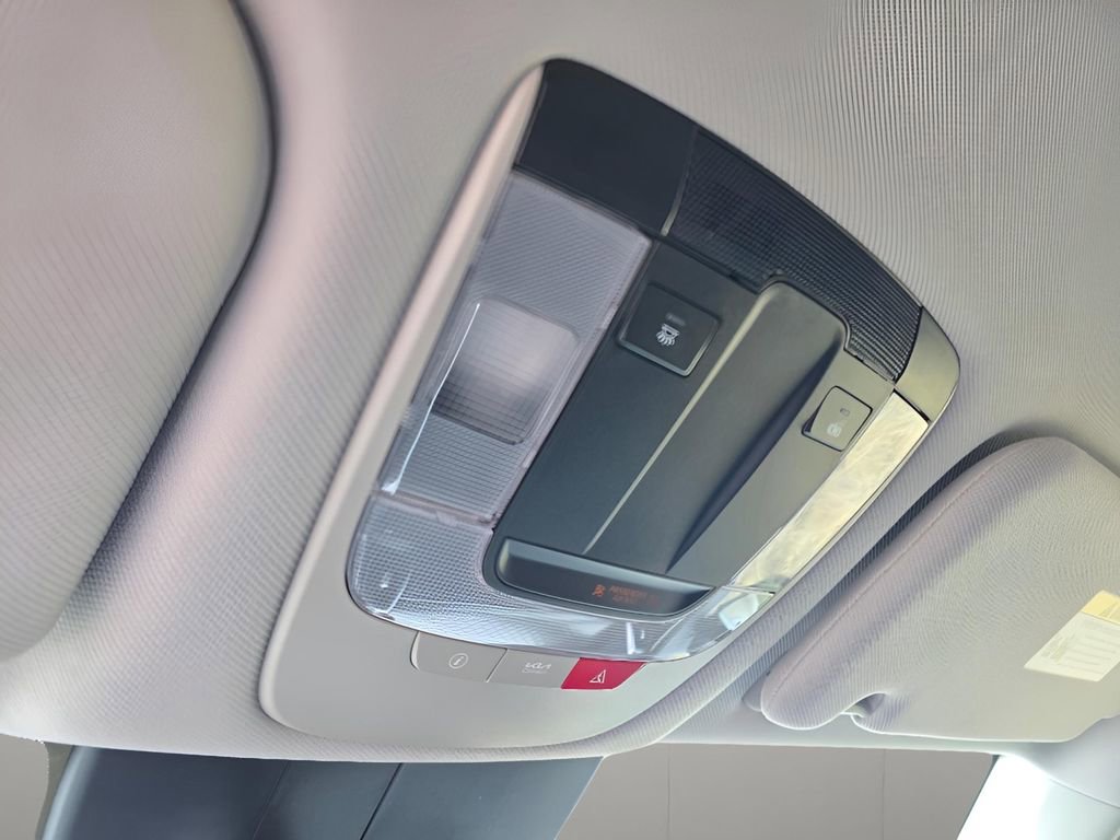 Used 2024 Kia Sorento EX image 18