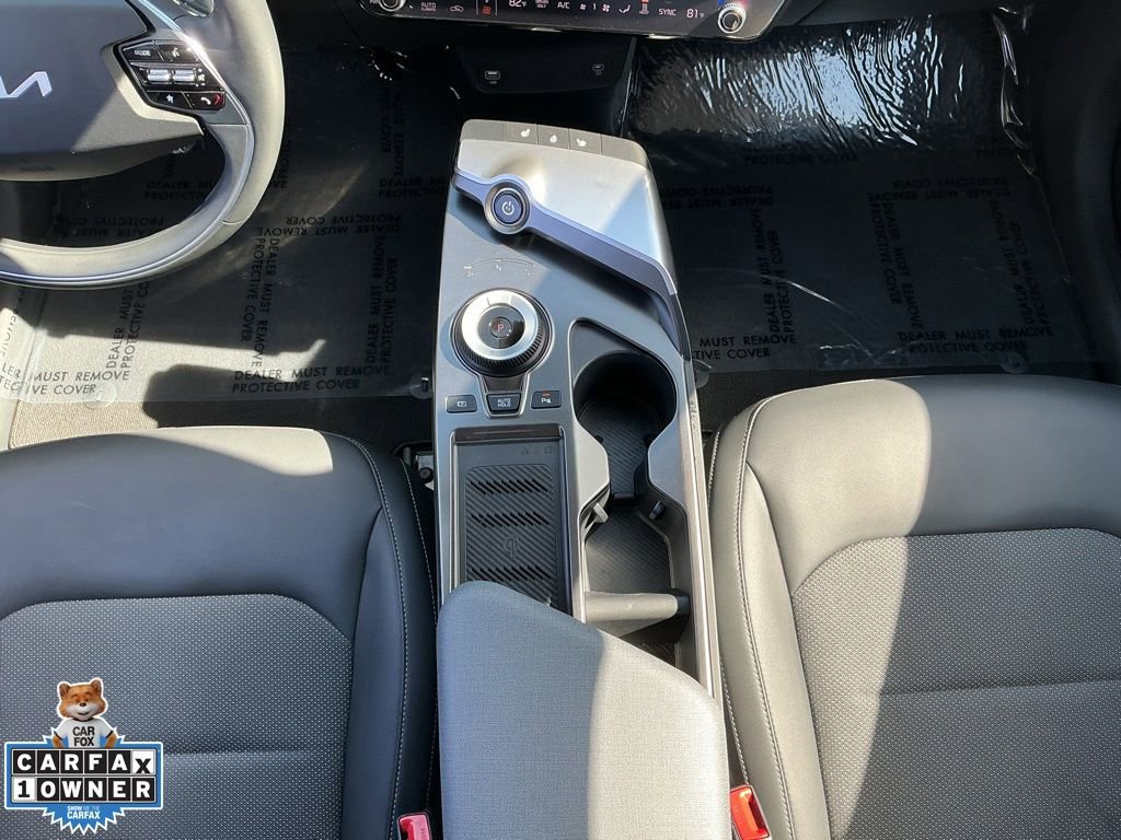 Used 2024 Kia EV6 Light AWD/4WD image 40