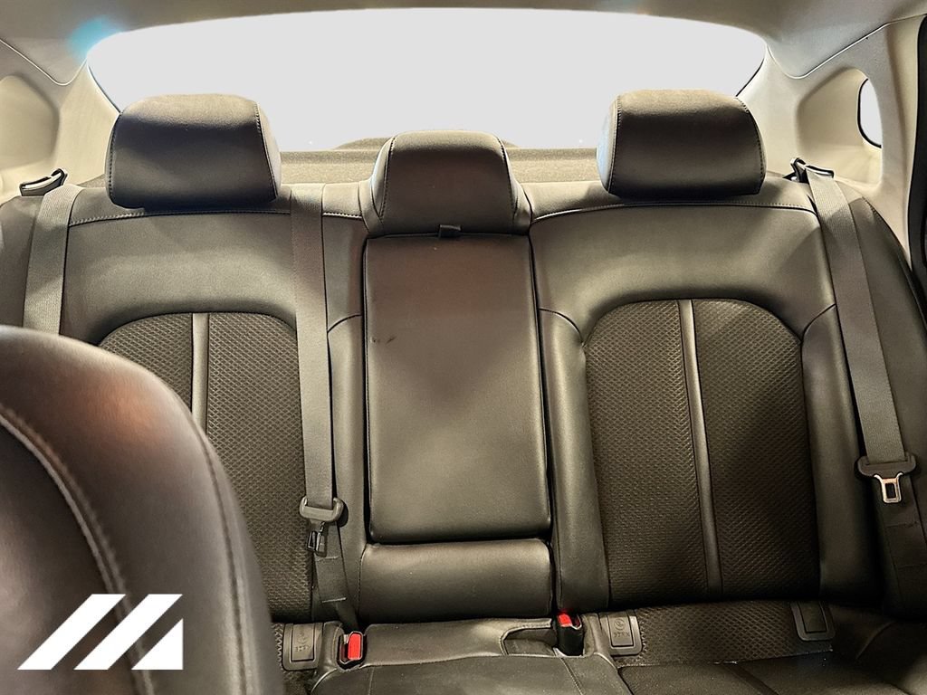 Used 2018 Kia Optima S FWD image 29