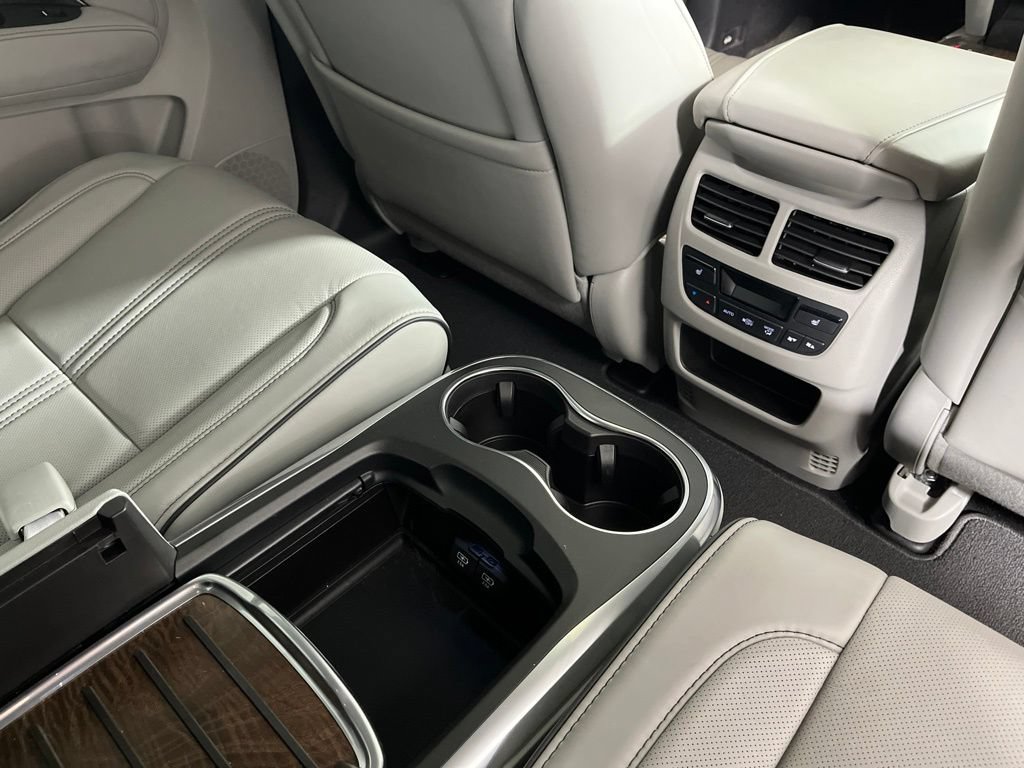 Used 2020 Acura MDX SH-AWD w/ Advance Package image 18