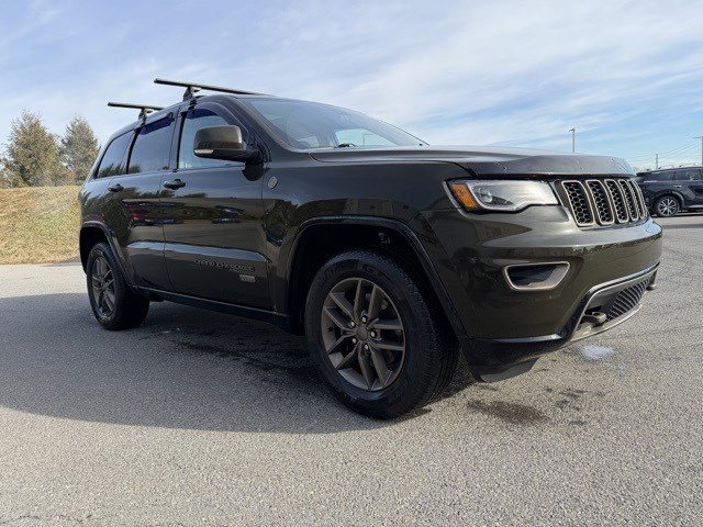 Used 2016 Jeep Grand Cherokee Limited 75th Anniversary image 9