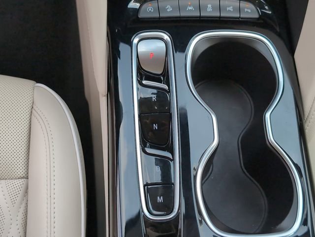 Used 2023 Buick Envision Avenir AWD/4WD image 20