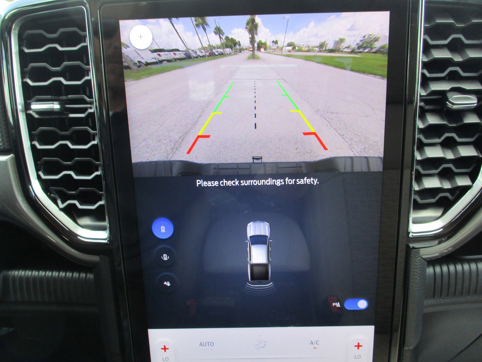 New 2024 Ford Ranger XLT w/ FX4 Off-Road Package image 17