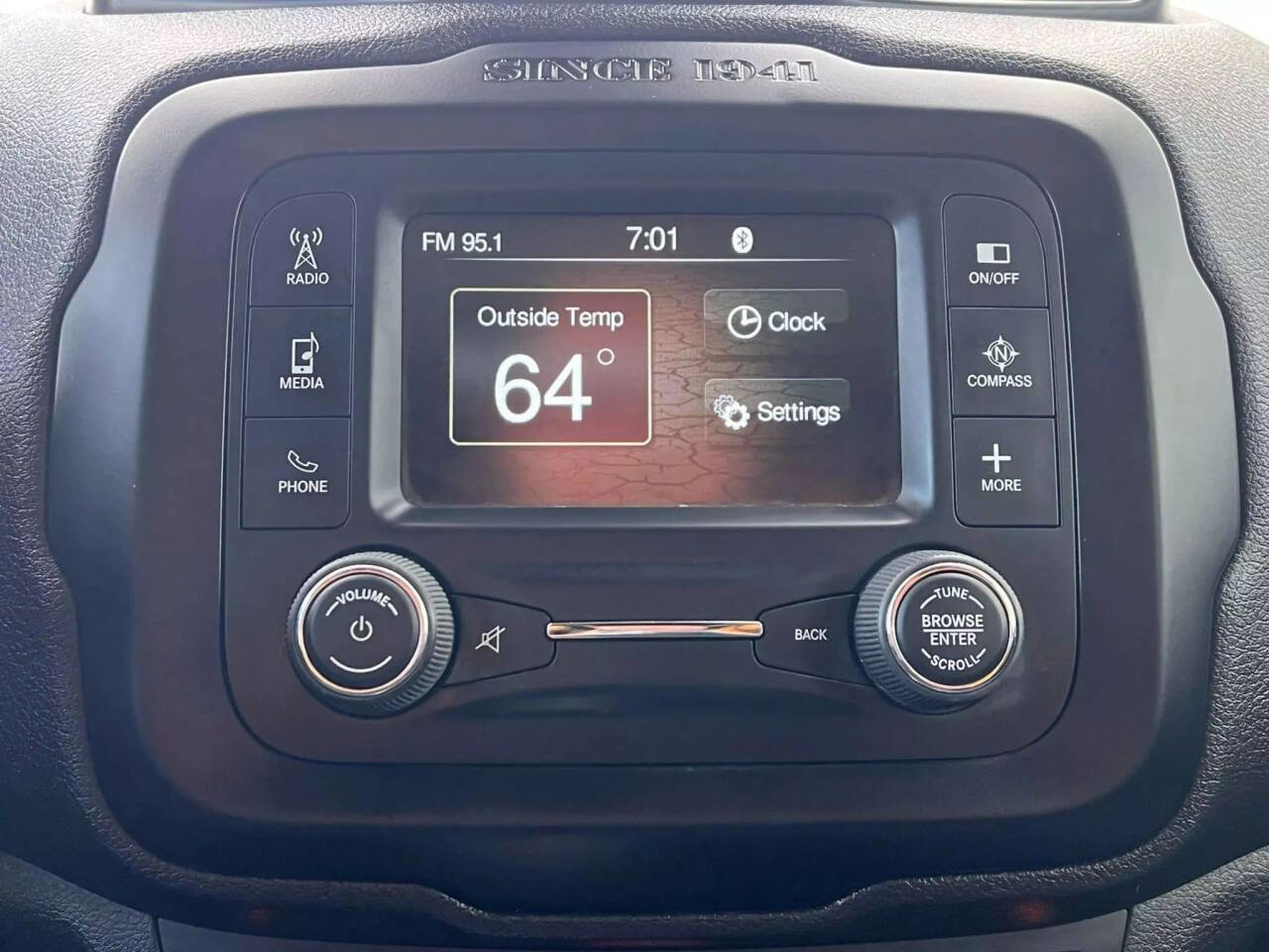 Used 2015 Jeep Renegade Trailhawk w/ Safety & Security Group I image 30