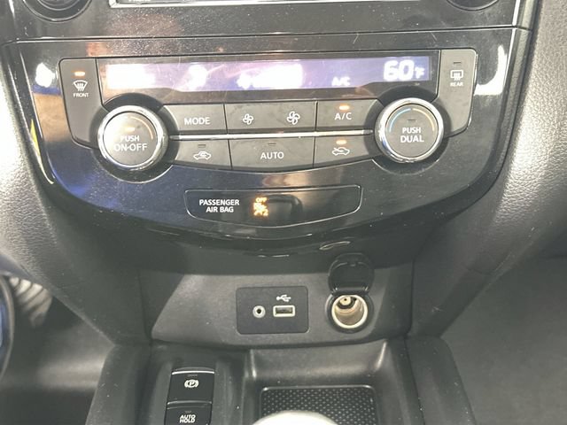 Used 2019 Nissan Rogue Sport SV w/ Technology Package AWD/4WD image 13