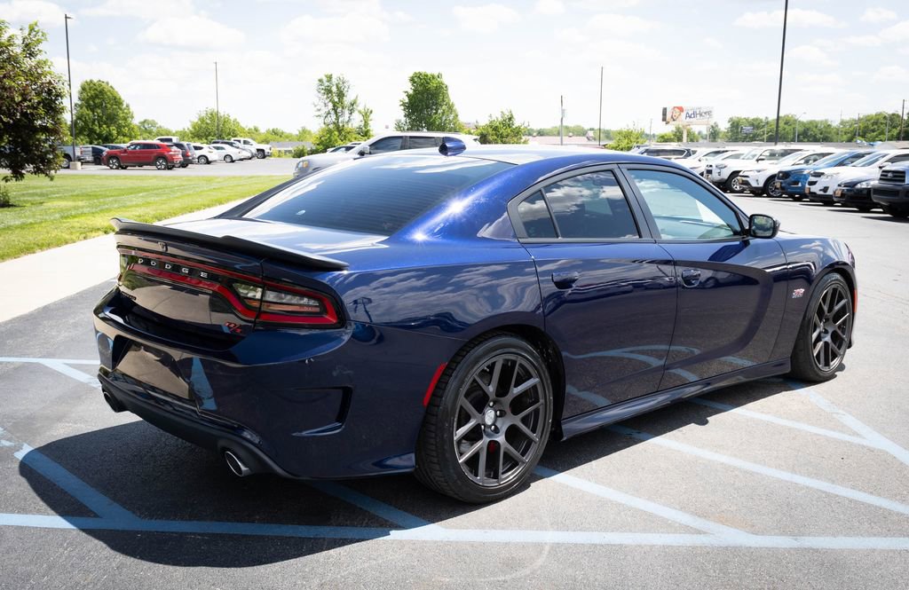 Used 2016 Dodge Charger R/T Scat Pack w/ Technology Group RWD image 33