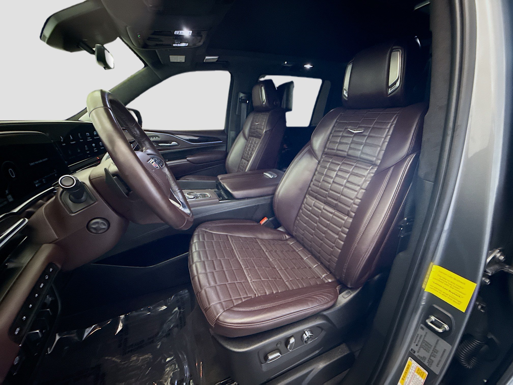 Used 2022 Cadillac Escalade ESV Sport Platinum w/ LPO, ONYX Package AWD/4WD image 23