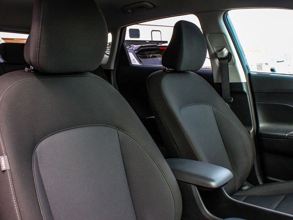 Used 2025 Hyundai Kona SEL image 39