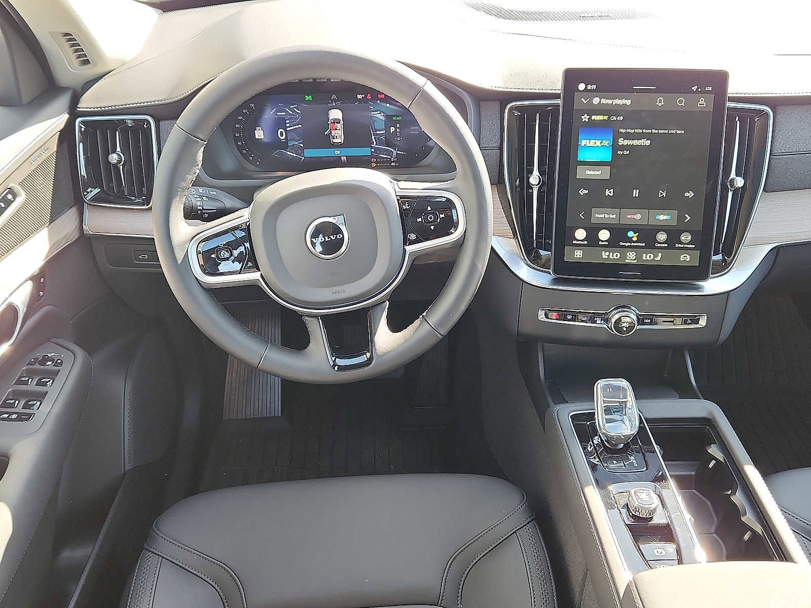 Used 2026 Volvo XC90 T8 Plus w/ Protection Package Premier AWD/4WD image 11