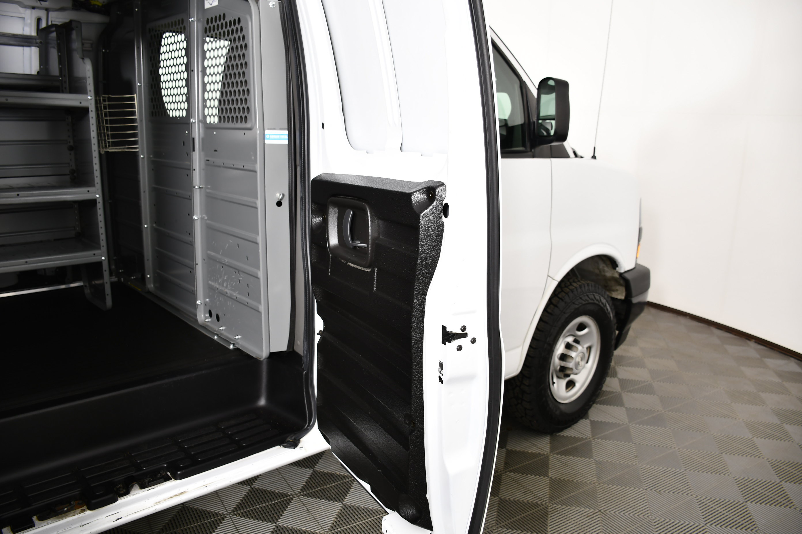 Used 2020 Chevrolet Express 2500 w/ Driver Convenience Package RWD image 44