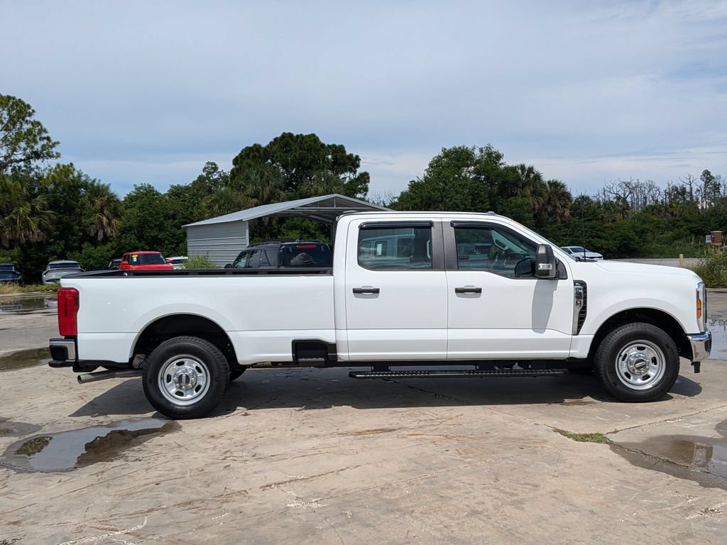 Used 2025 Ford F350 XL w/ XL Chrome Package RWD image 9