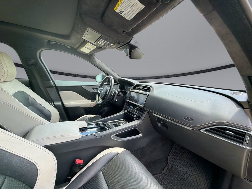 Used 2020 Jaguar F-PACE S AWD/4WD image 15