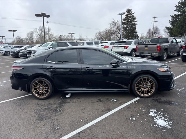 Used 2024 Toyota Camry SE image 29