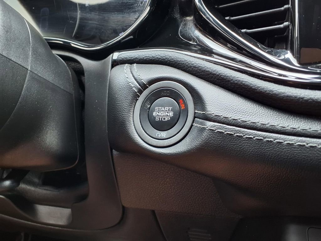 Used 2022 Dodge Durango GT AWD/4WD image 22