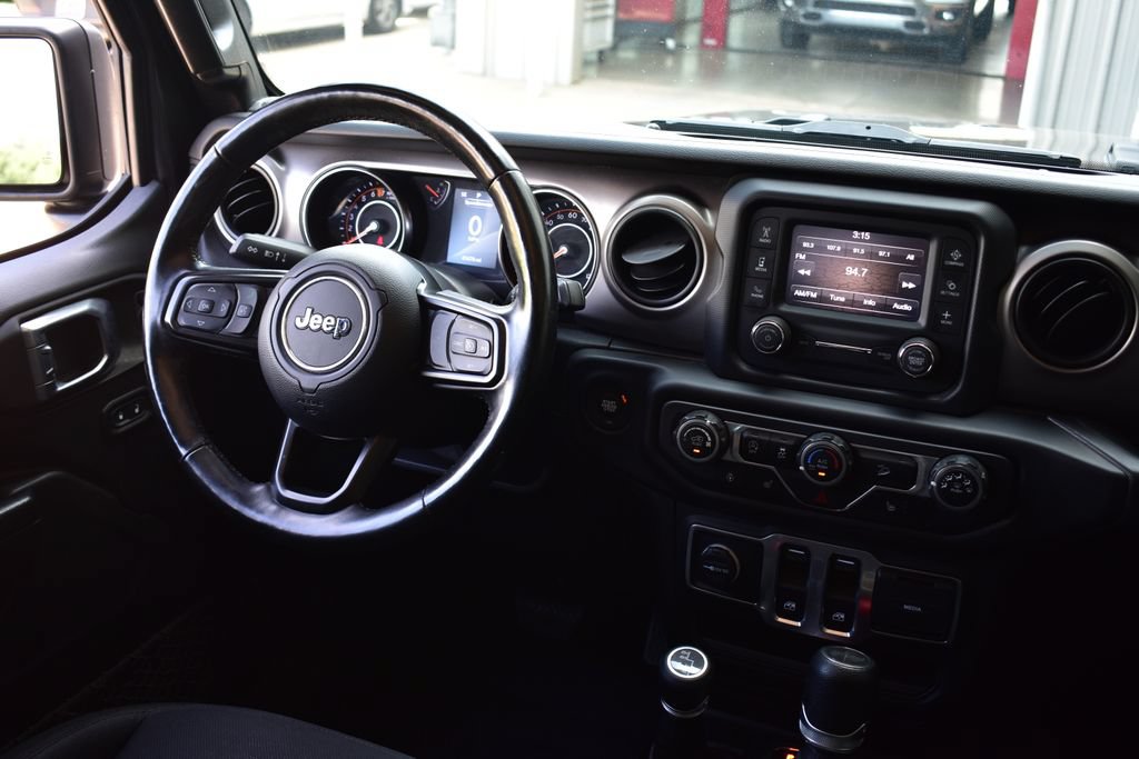 Used 2020 Jeep Wrangler Sport AWD/4WD image 30