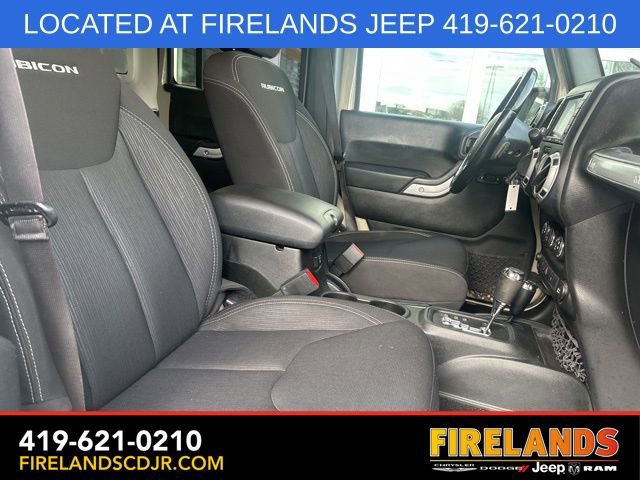 Used 2017 Jeep Wrangler Unlimited Rubicon w/ Connectivity Group AWD/4WD image 13