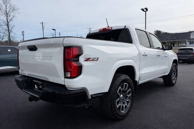 Used 2025 Chevrolet Colorado Z71 AWD/4WD image 9