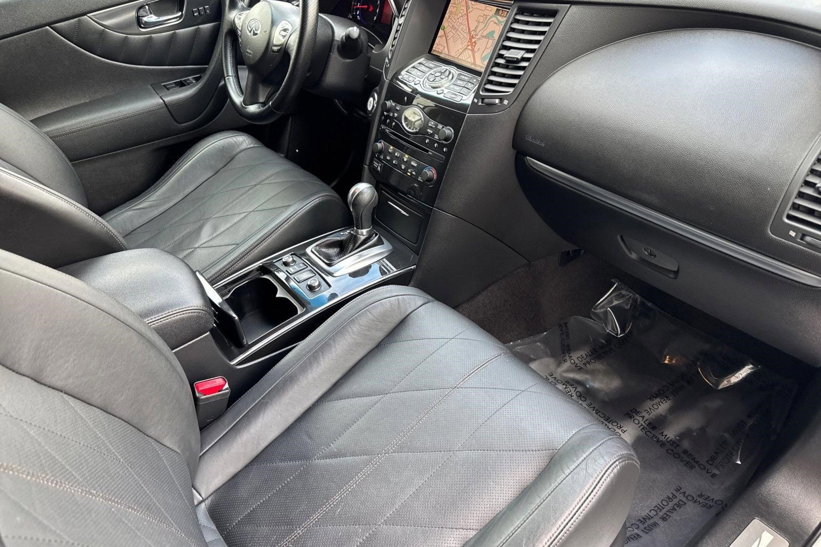 Used 2010 INFINITI FX35 AWD w/ Navigation Pkg image 32