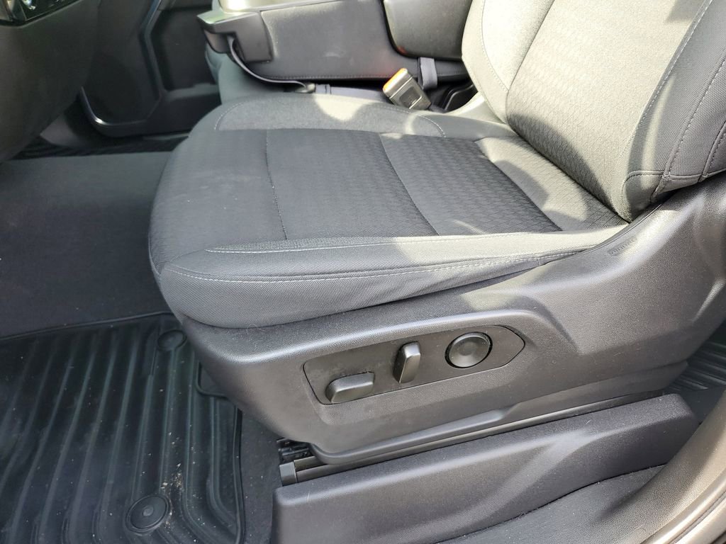 Used 2024 Chevrolet Silverado 1500 LT AWD/4WD image 12