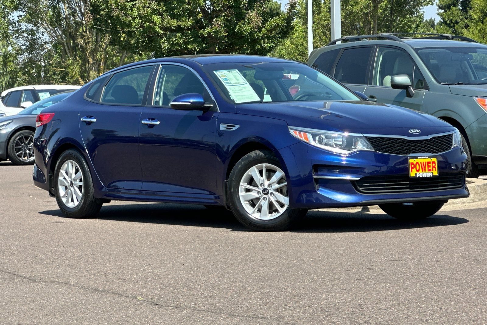 Used 2017 Kia Optima LX w/ Driver Convenience Package FWD image 2