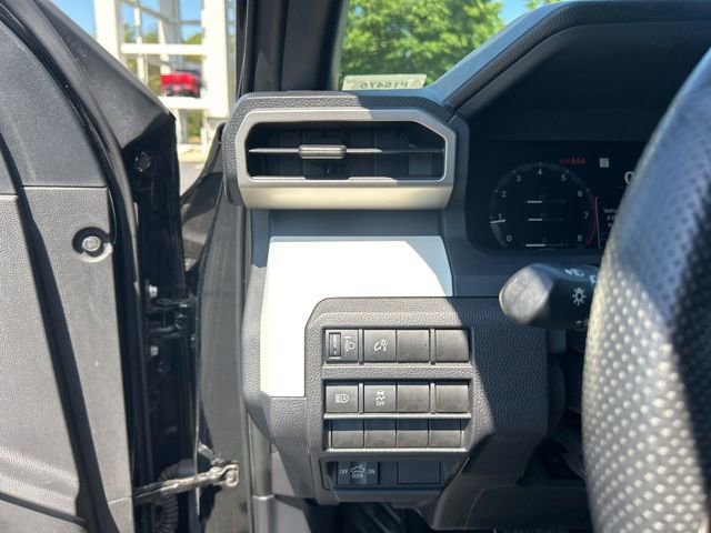 Used 2024 Toyota Tacoma TRD Off-Road AWD/4WD image 28