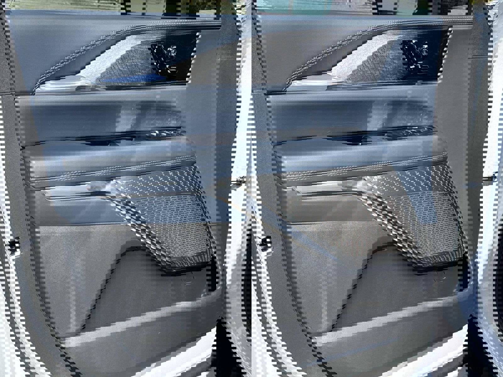 New 2026 Cadillac Escalade IQL Luxury image 20