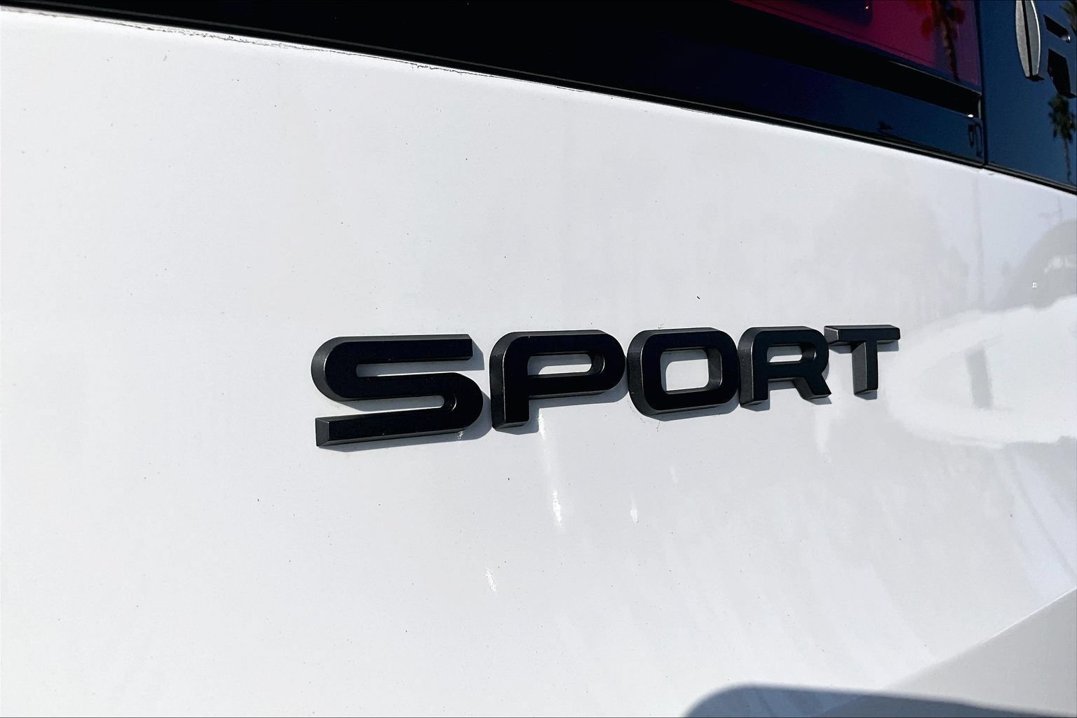 Certified 2025 Land Rover Range Rover Sport Dynamic SE AWD/4WD image 8