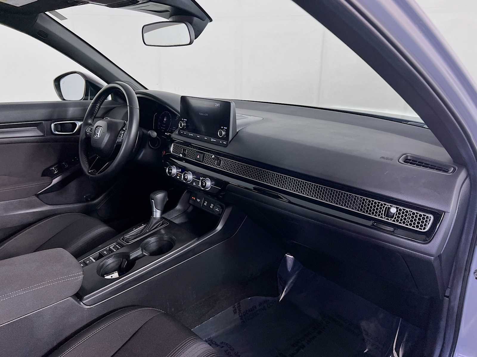 Used 2025 Honda Civic Sport image 27