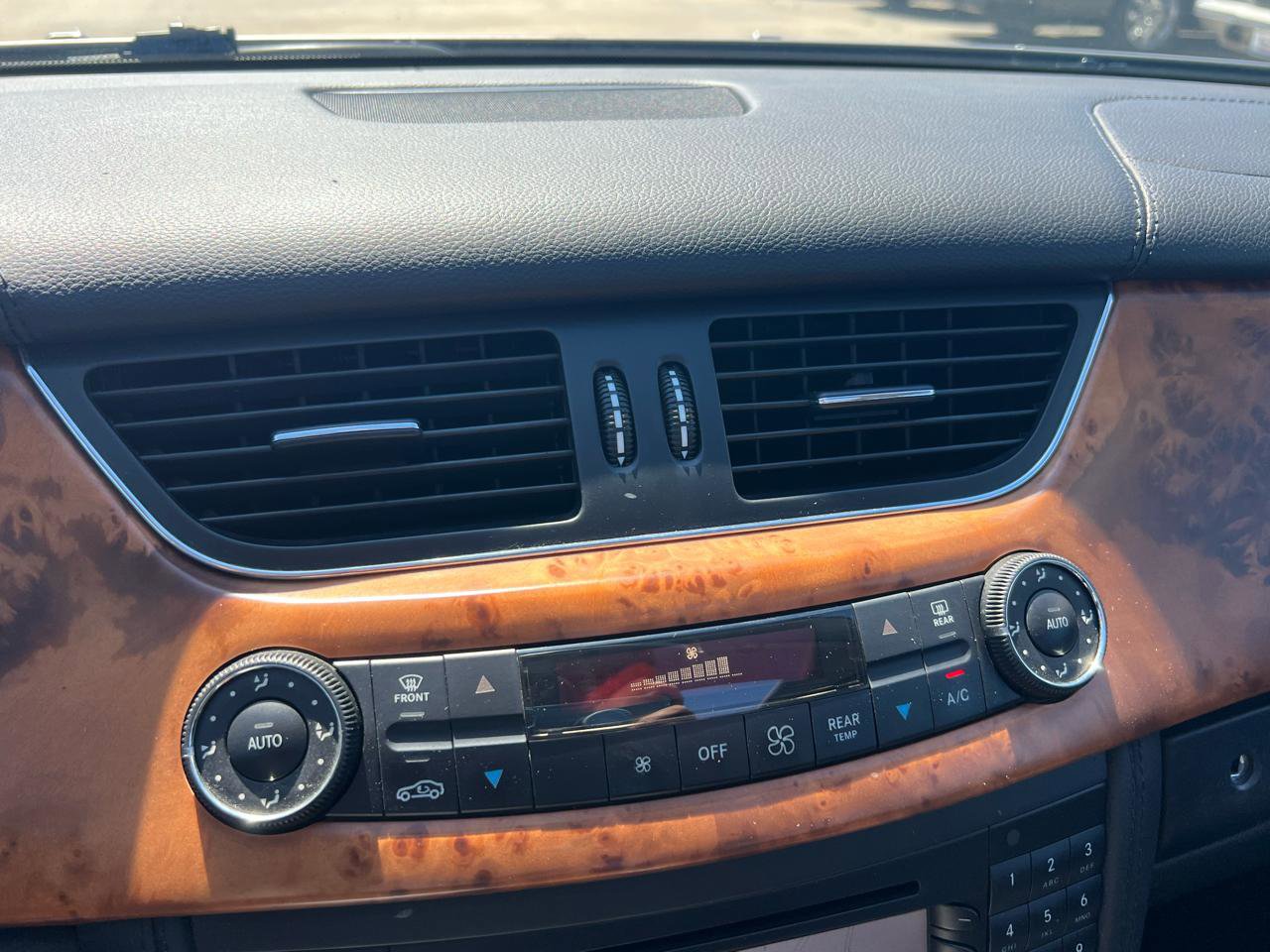 Used 2006 Mercedes-Benz CLS 500 image 49