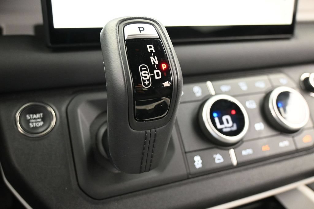 Used 2025 Land Rover Defender 110 S AWD/4WD image 38