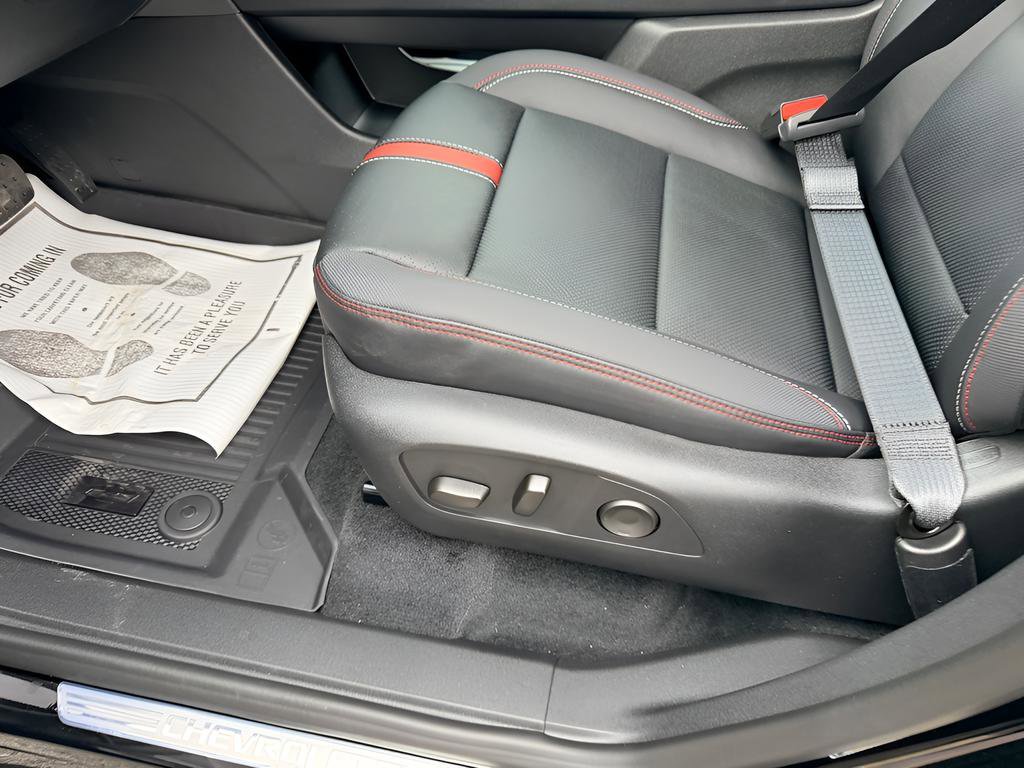 New 2026 Chevrolet Traverse RS w/ LPO, Floor Liner Package image 13