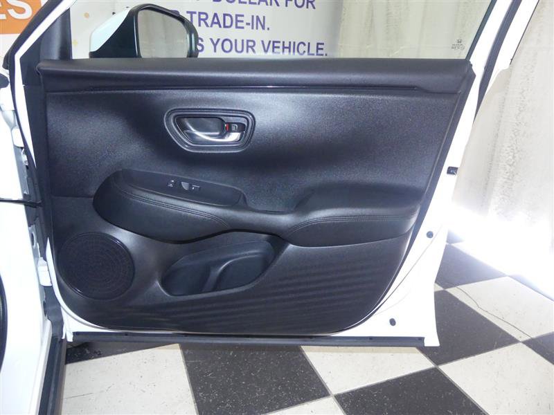 Used 2023 Honda HR-V LX image 21