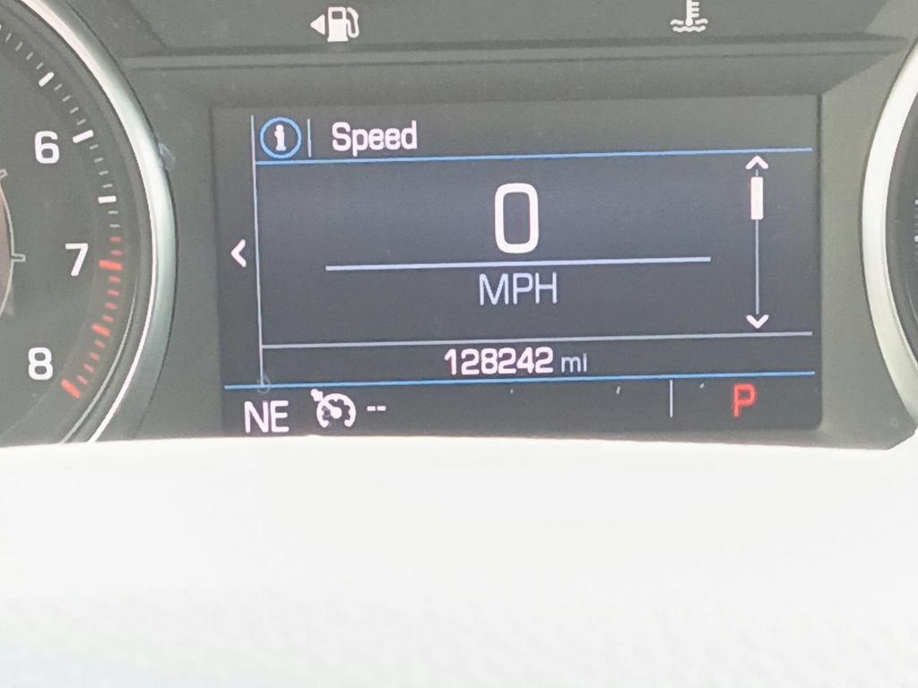 Used 2021 GMC Acadia SLE w/ Driver Convenience Package FWD image 25