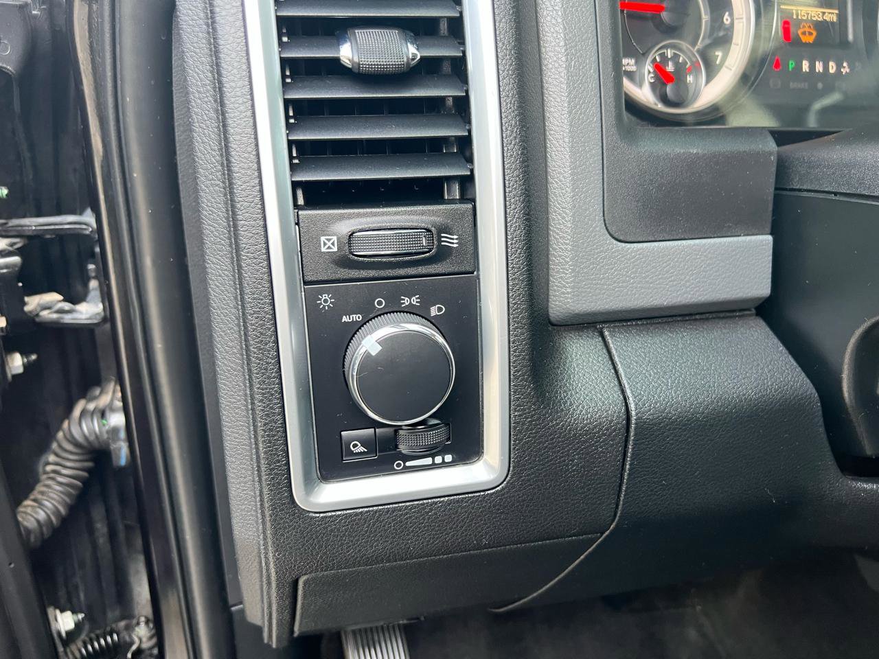 Used 2017 RAM 2500 SLT w/ Protection Group AWD/4WD image 17