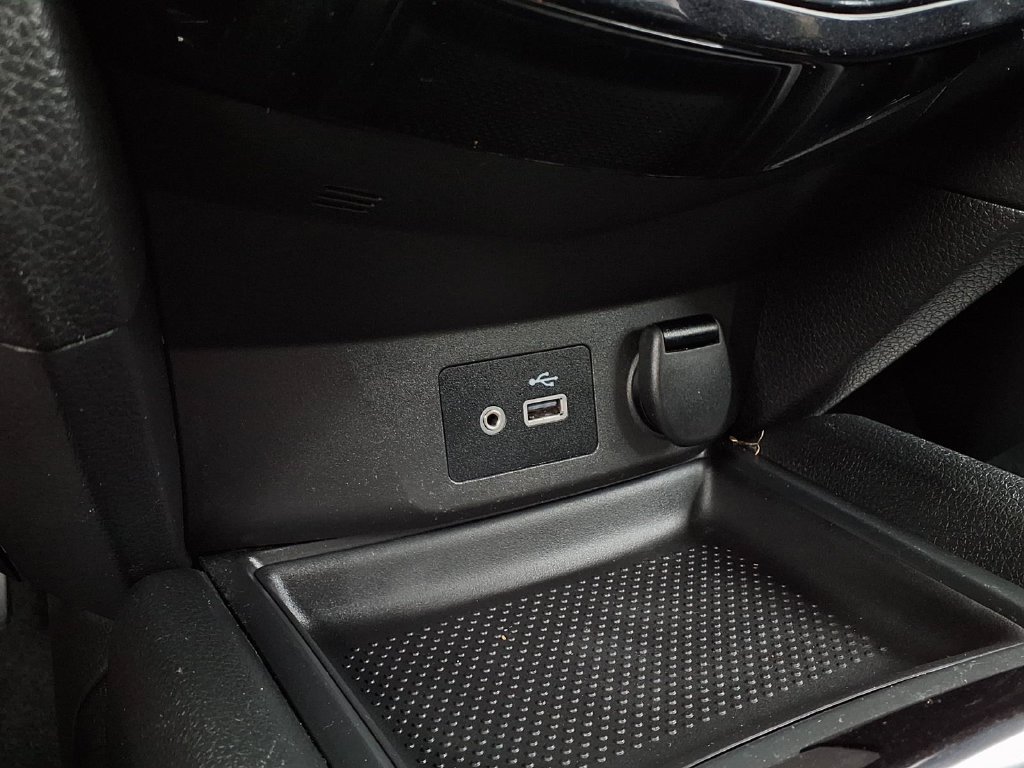 Used 2020 Nissan Rogue SV AWD/4WD image 12