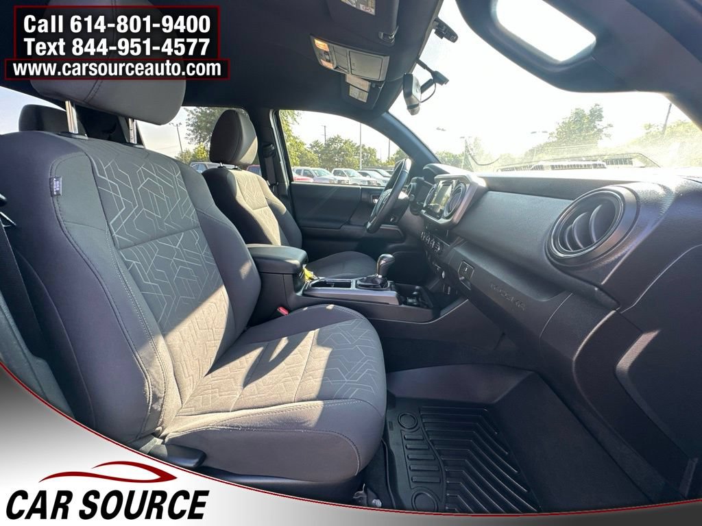 Used 2017 Toyota Tacoma TRD Sport w/ Tow Package (A/T) AWD/4WD image 31