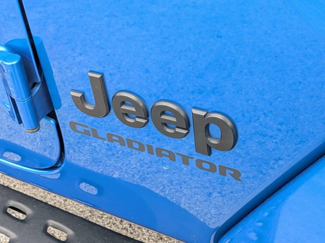 Used 2022 Jeep Gladiator Sport image 12
