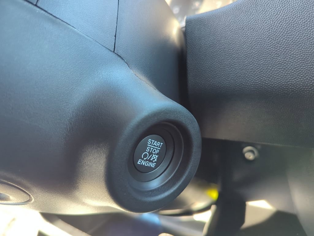 New 2026 RAM ProMaster 2500 w/ Convenience Group FWD image 32