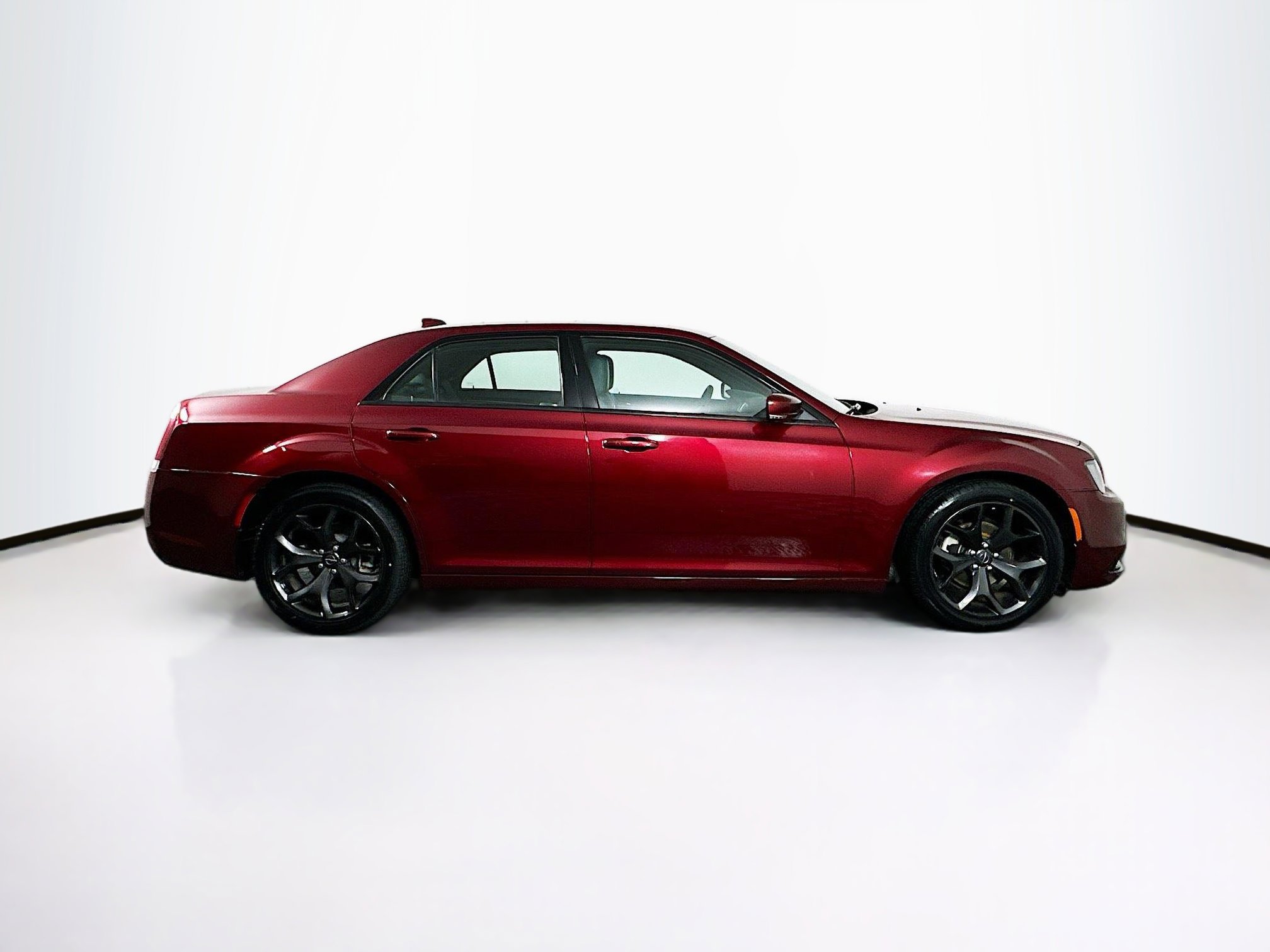 Used 2023 Chrysler 300 S image 10